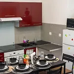 Appartement avec 2 chambres Jardin privé parking gratuit