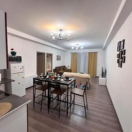 Apartment Avec 2 Jardin Prive Parking Gratuit Clermont-Ferrand