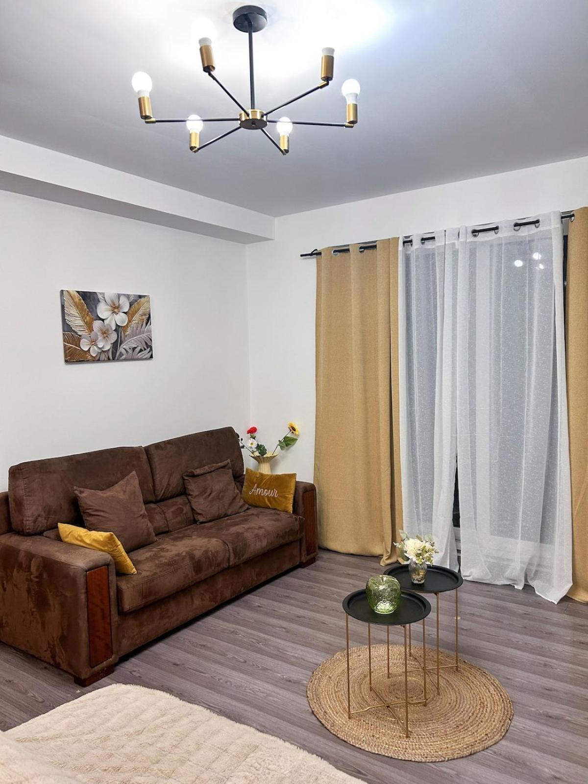 Avec 2 Jardin Privé Parking Gratuit Appartement *